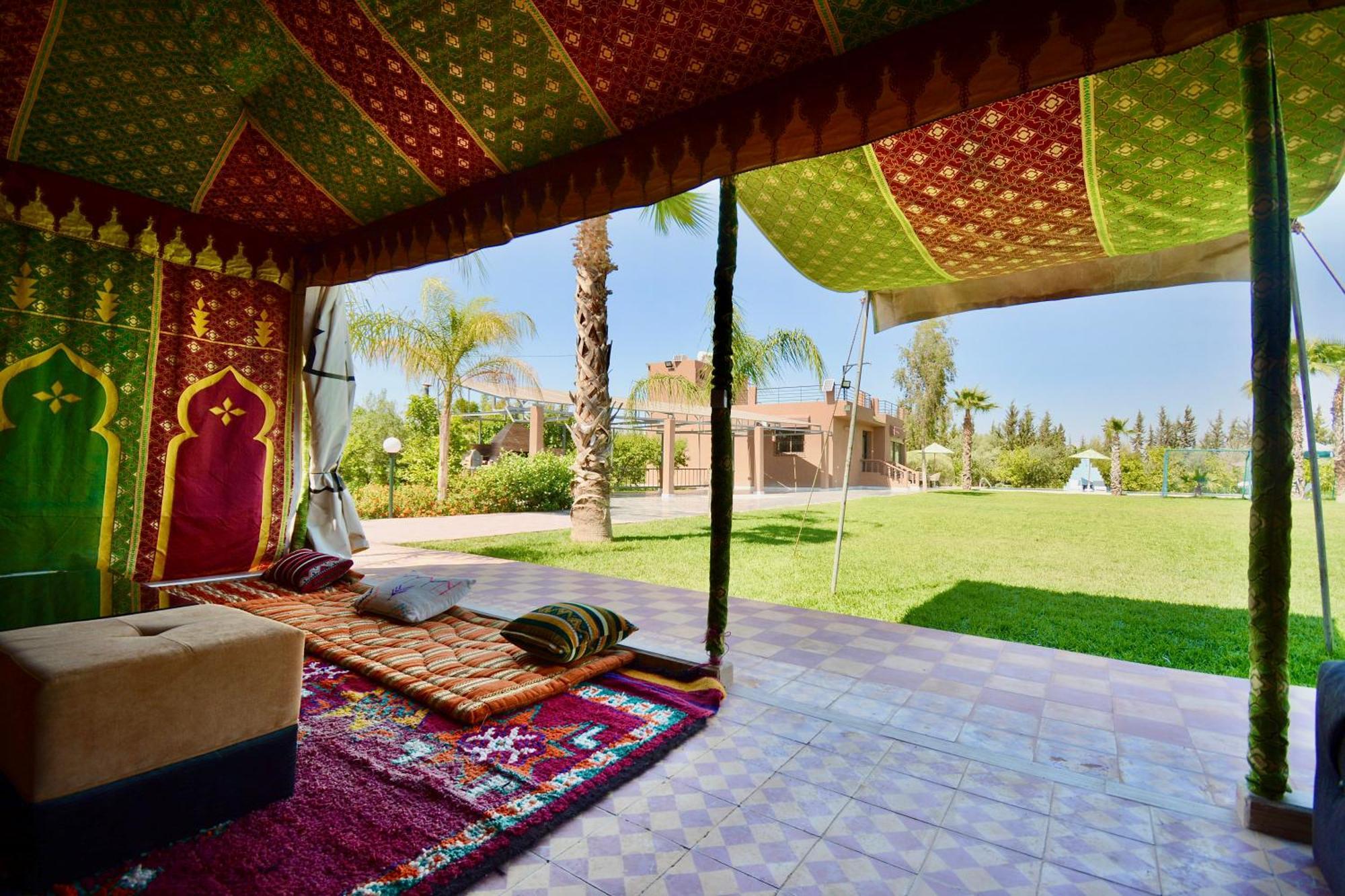 Villa Ferme De Avec Grande A Marrakech